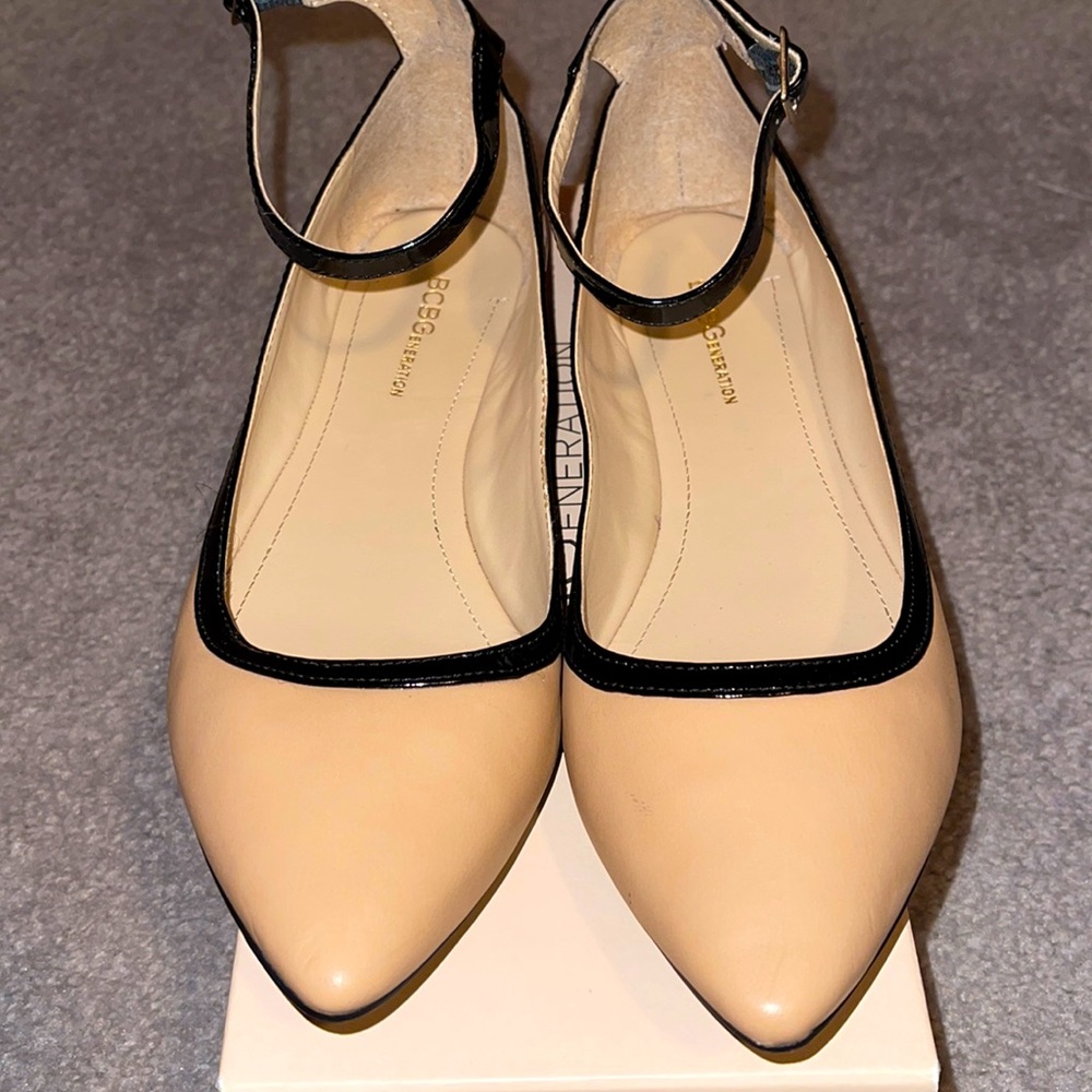 BCBG Nude & Black Patent Leather Flat